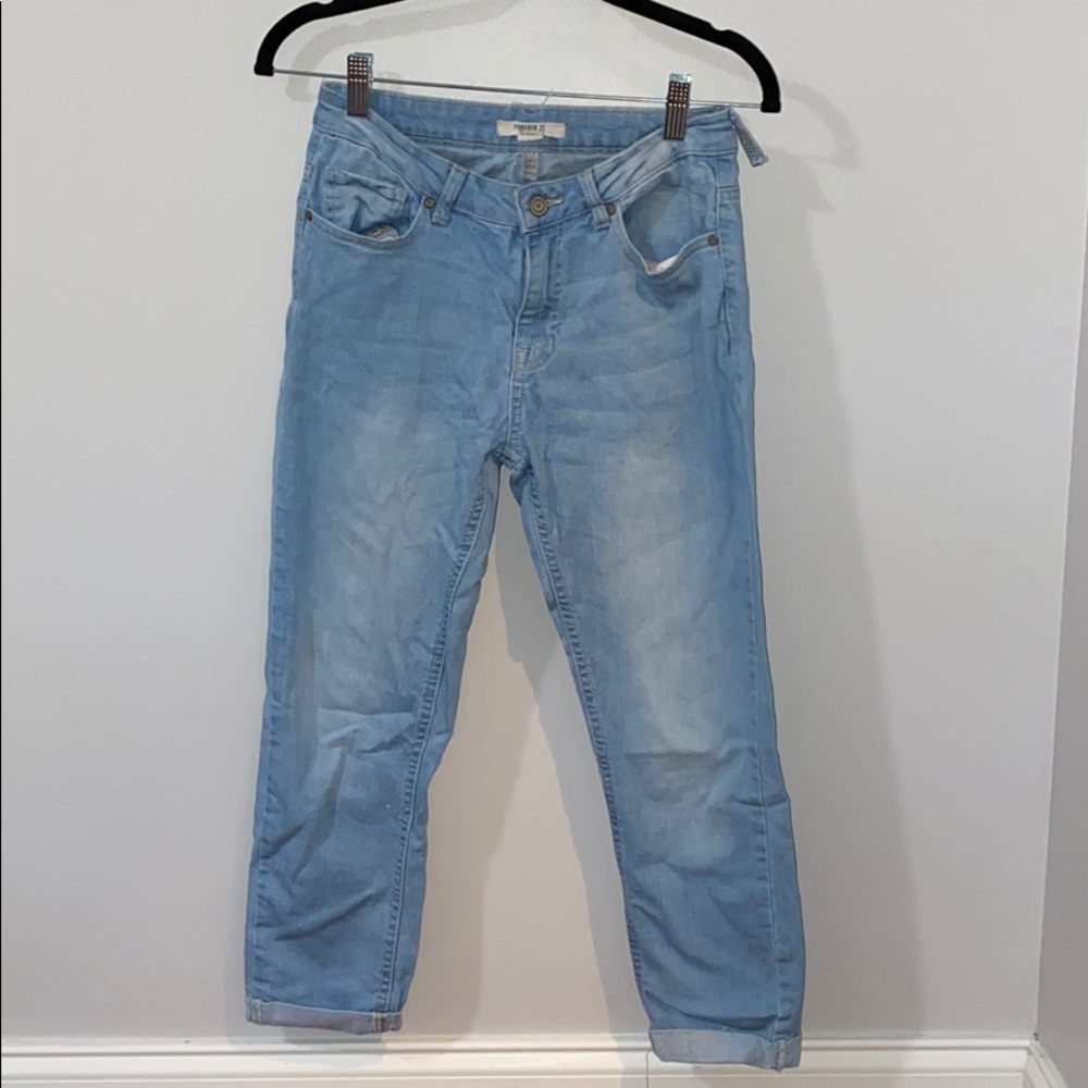 Forever 21 Cropped Jeans